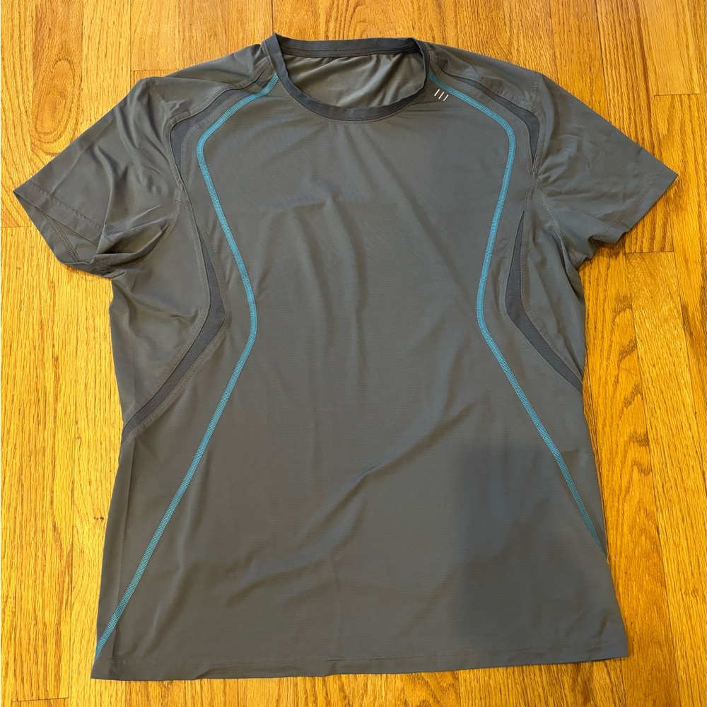 Lululemon men’s athletic short sleeve shirt XL